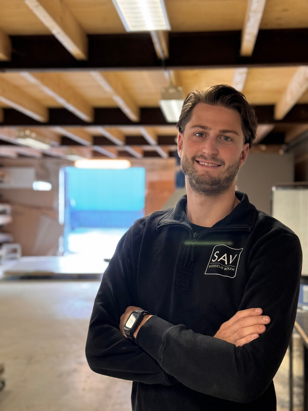 Jules Savelsbergh, eigenaar van Sav Interieurbouw, in de werkplaats in Gemert